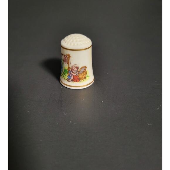 Vintage 1980 Franklin Mint FP Advertisement Clark's O.N.T. Spool Wool Thimble - Picture 3 of 6
